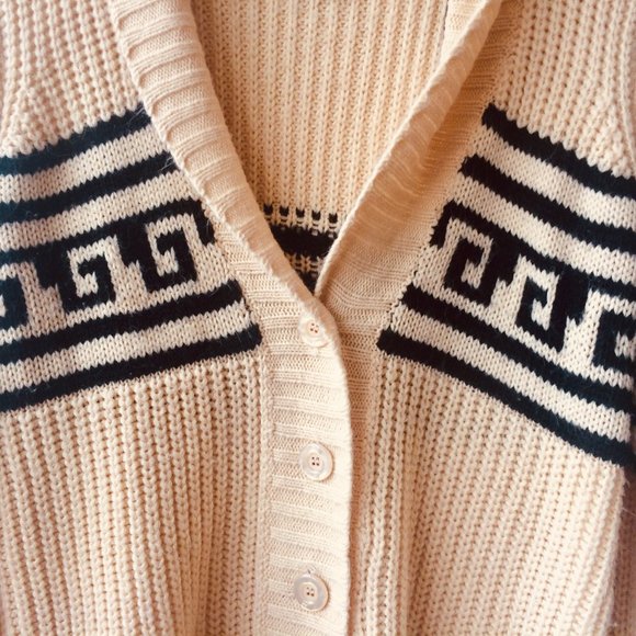 Forever 21 Cardigan - Picture 2 of 9